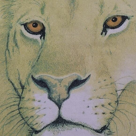 Vintage 1995 Human-i-Tees Lion Shirt M/L 22x26 Wildlife USA - Picture 11 of 14